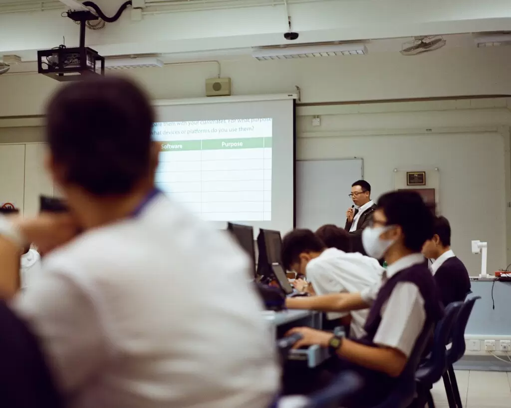 AI in Education: Revolutionizing Personalized Learning and Assessment